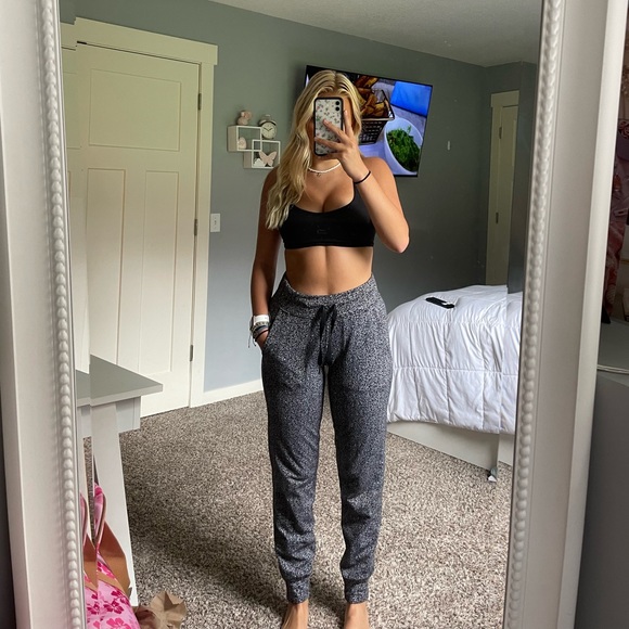 Lululemon Joggers - Picture 2 of 5